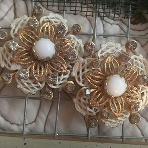 Vintage Kraemer clip on floral filigree earrings